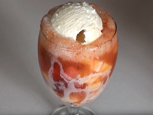 salpicon de frutas colombiano con helado